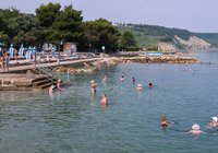 Opozorilo: Povečano tveganje za okužbo z bakterijo v morju