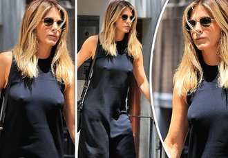 Jennifer Aniston brez modrčka